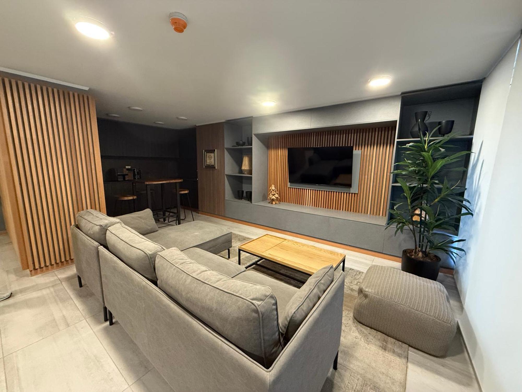 Lindo Depto 2 L Wifi L Tv L Gym Apartamento *